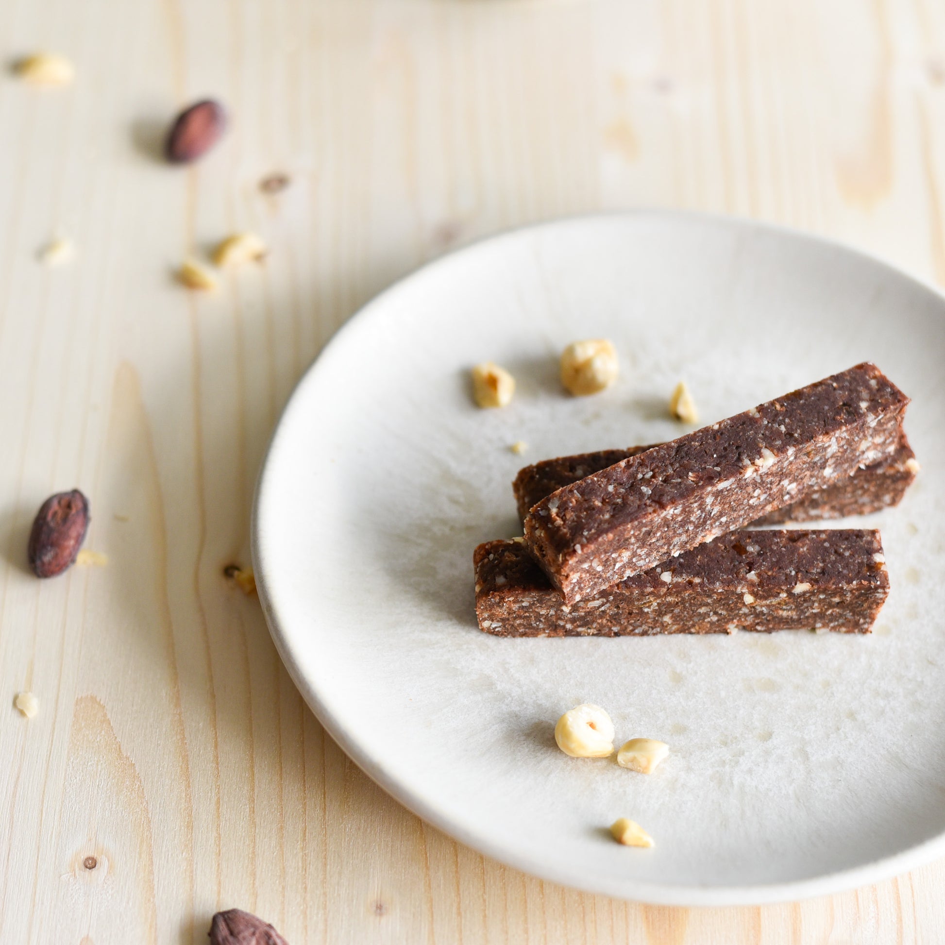 Zutaten für den Barohni Haselnuss – Haselnüsse, Datteln und Kakao als Basis für den handgemachten Frucht-Nuss-Riegel