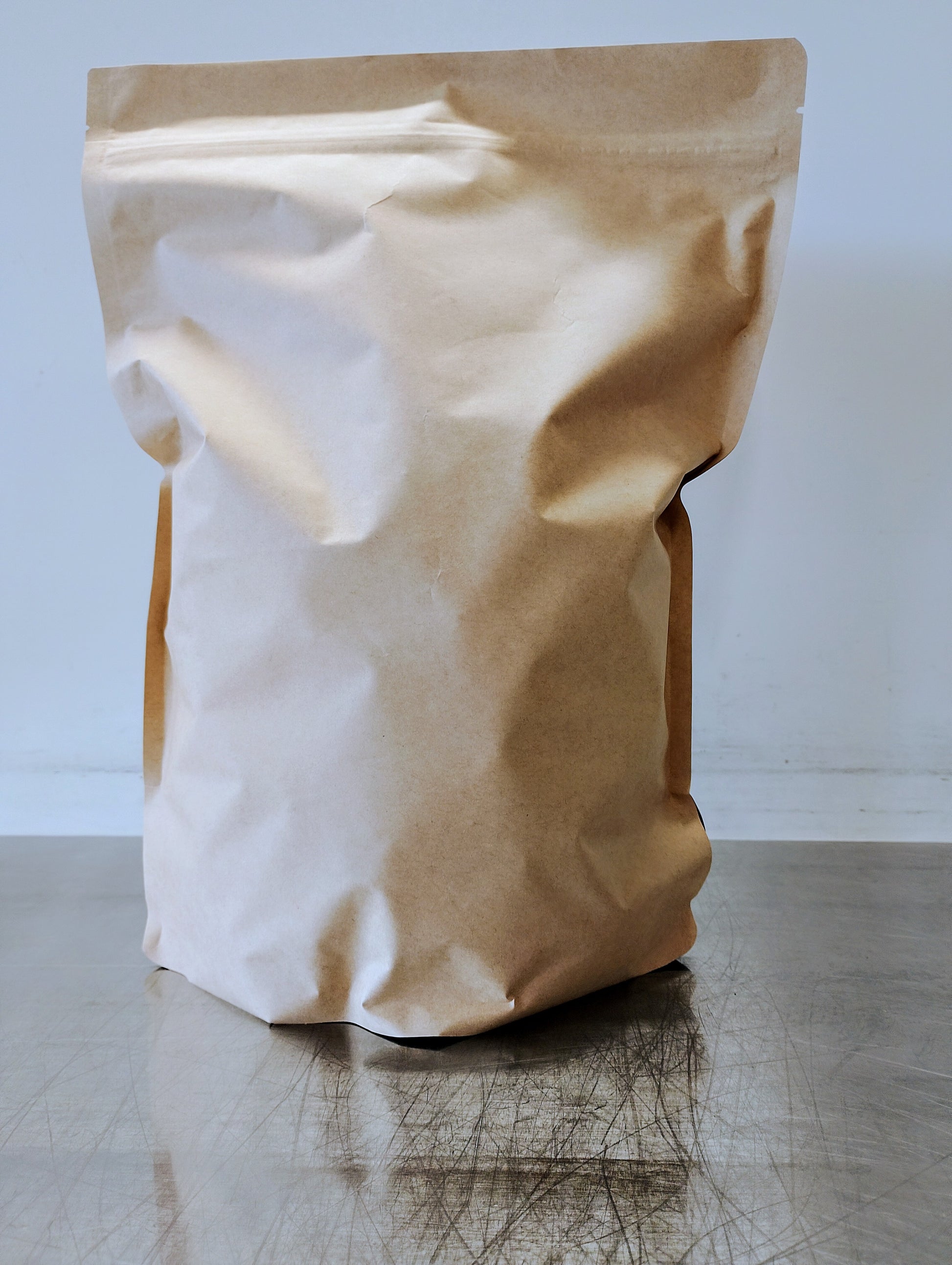 Nachhaltige Verpackung mit Medjool-Datteln 2 kg, naturbelassen und ohne Etikett